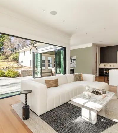Seamless Indoor-Outdoor Living